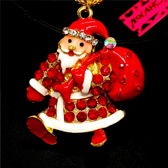 Betsey Johnson Red Santa Pendant Chain Necklace